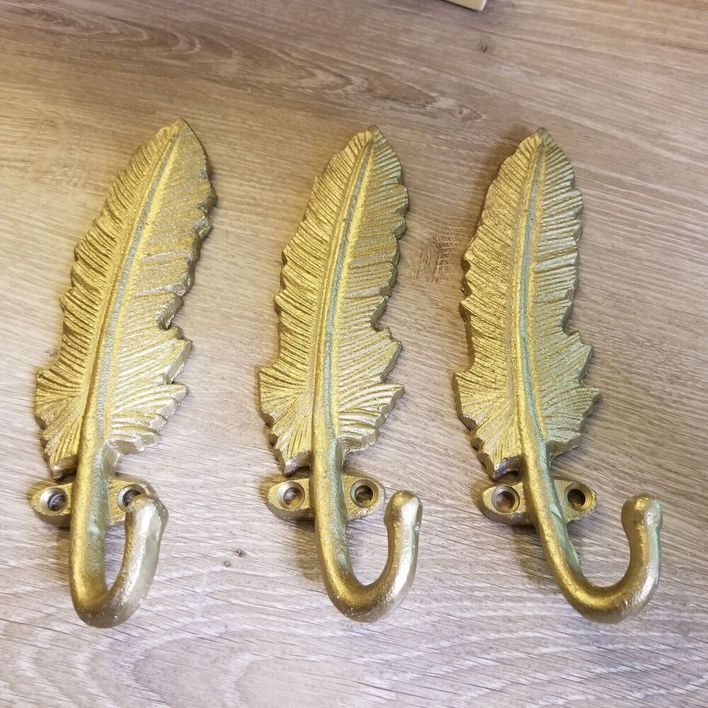 Homeart gold metal feather wall hooks (3)